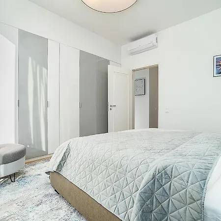High-class Rooftop Apt. With Spacious Terrace * Prága