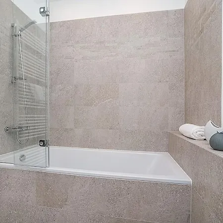Apartman High-class Rooftop Apt. With Spacious Terrace