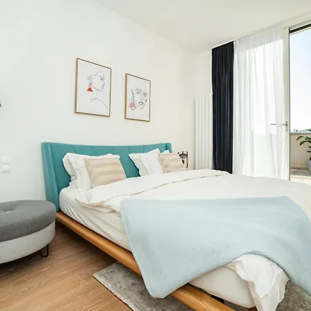Apartman High-class Rooftop Apt. With Spacious Terrace *