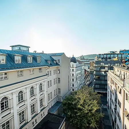 Apartman High-class Rooftop Apt. With Spacious Terrace *