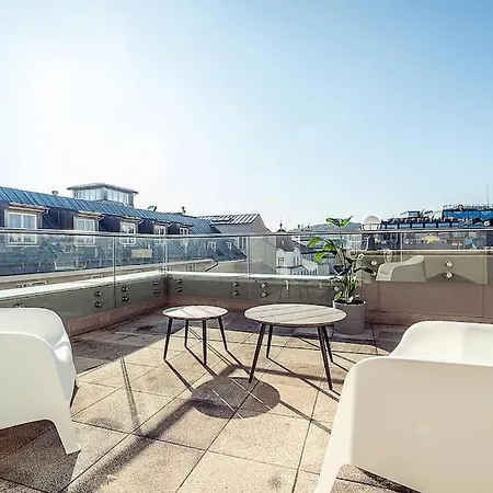 High-class Rooftop Apt. With Spacious Terrace * Prága